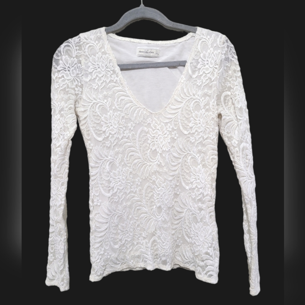 White lace Abercrombie & fitch long sleeve